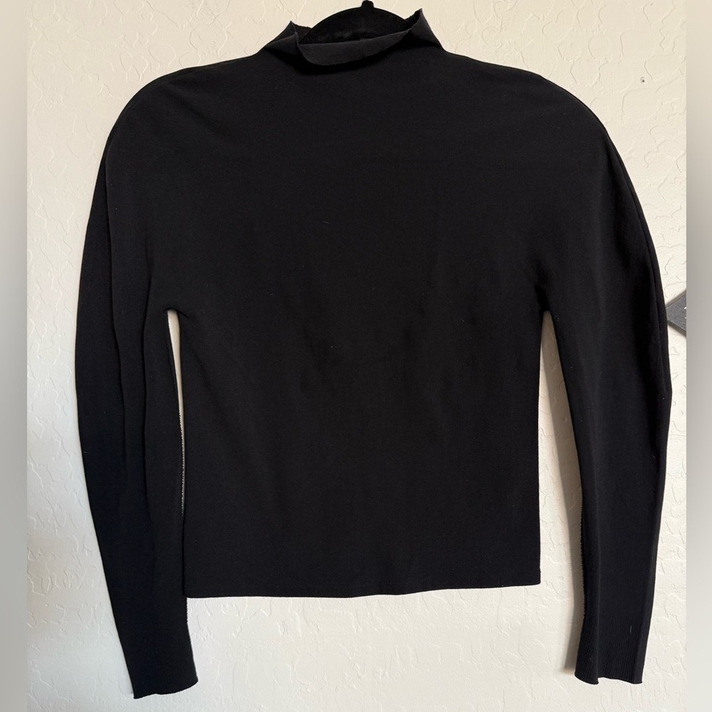 Black Women’s Long Sleeve Mock Neck Open Back Top - Small